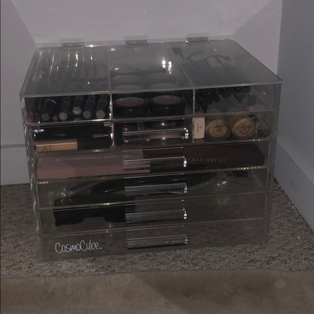 Original cosmo cube make up organizer